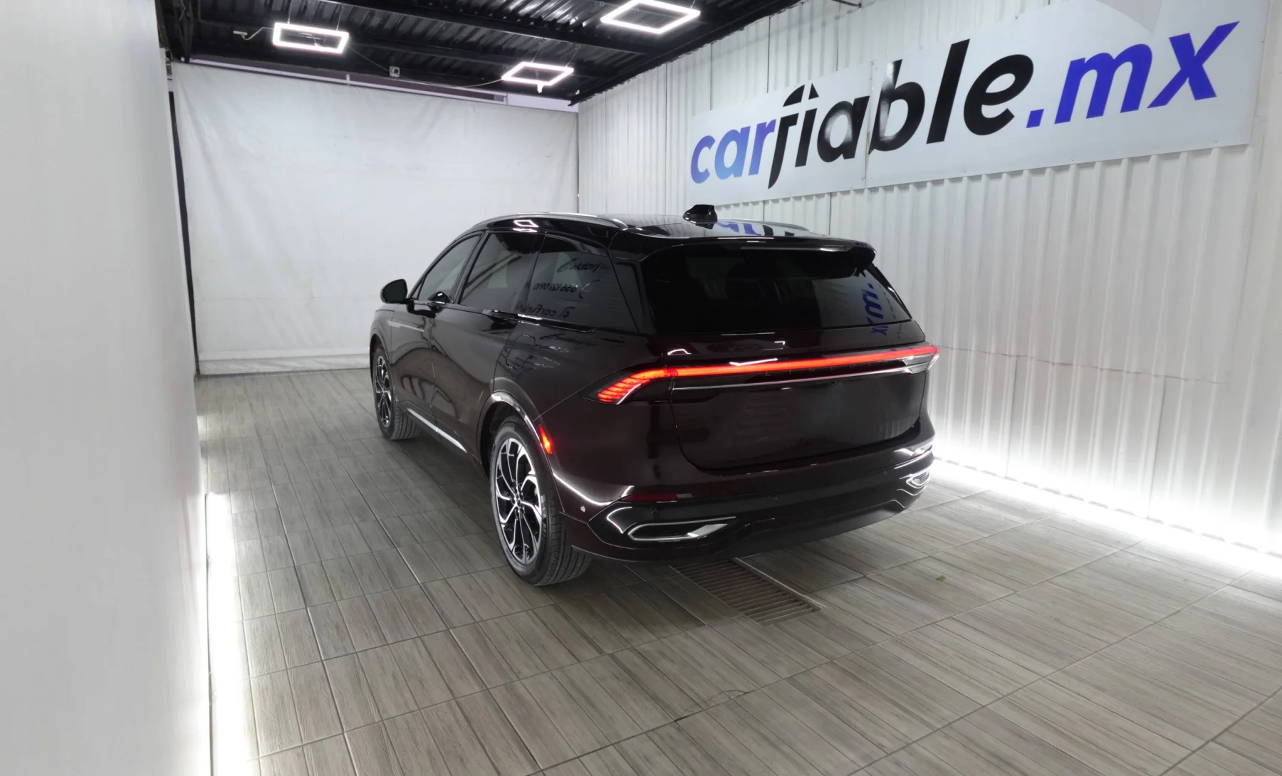 Lincoln NAUTILUS Black Label Hybrid 2024 — exterior 4 de 5