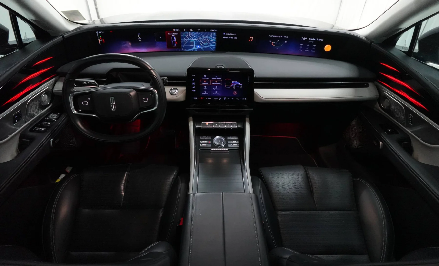 Lincoln NAUTILUS Black Label Hybrid 2024 — interior 2 de 4