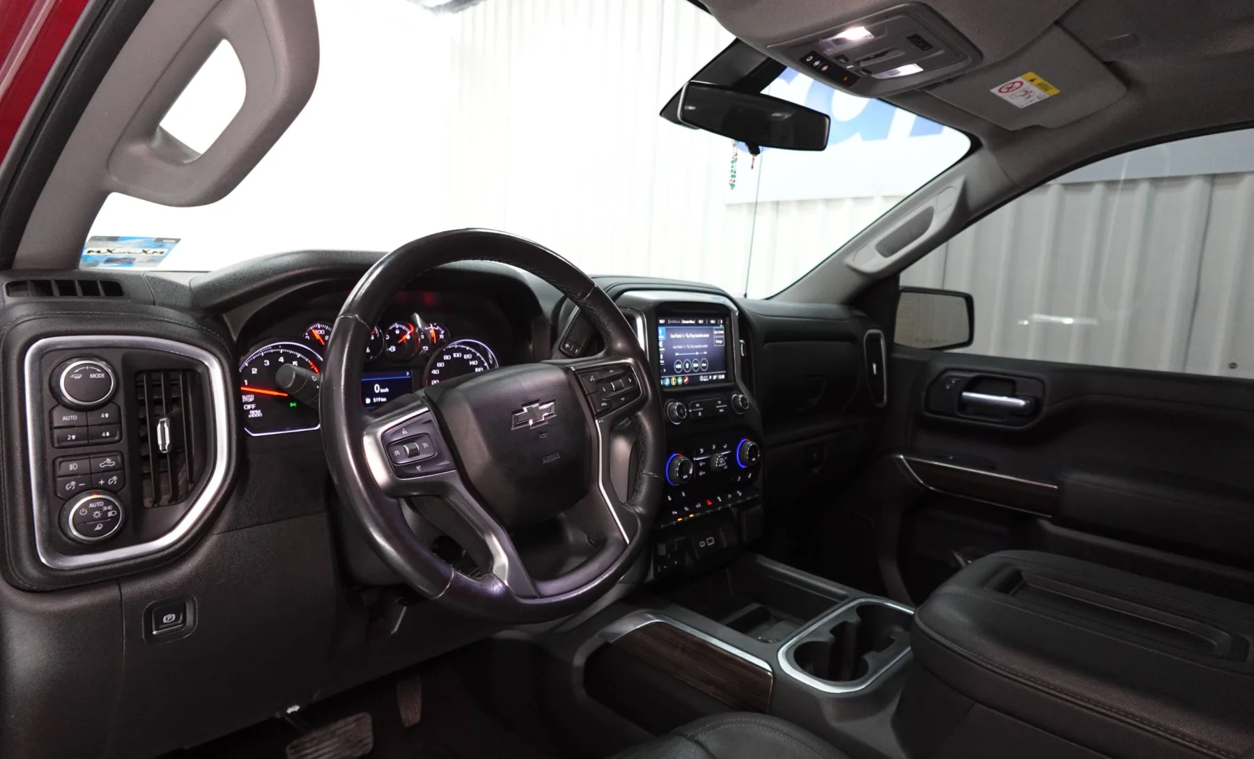 Chevrolet Cheyenne Trail Boss 2021 — interior 2 de 4