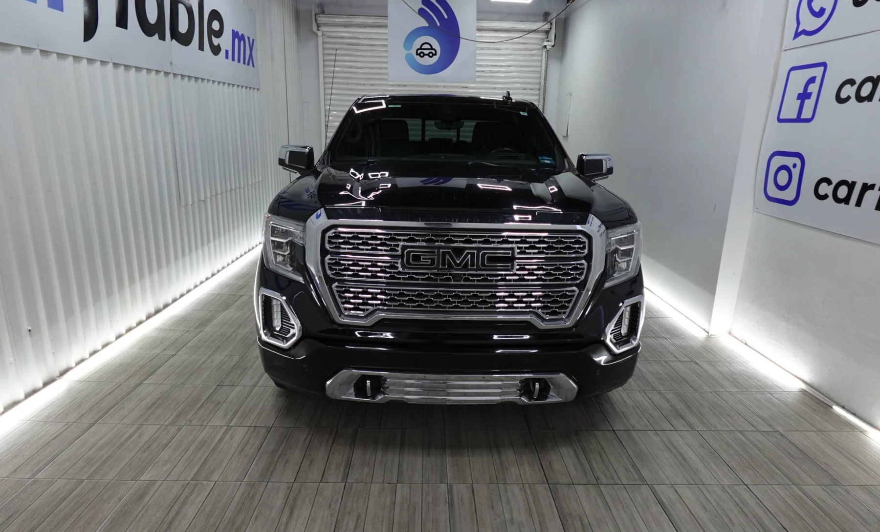 GMC Sierra Denali 2022 — exterior 2 de 5