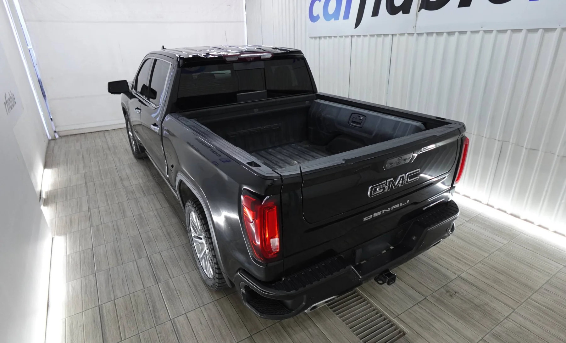 GMC Sierra Denali 2022 — interior 4 de 4
