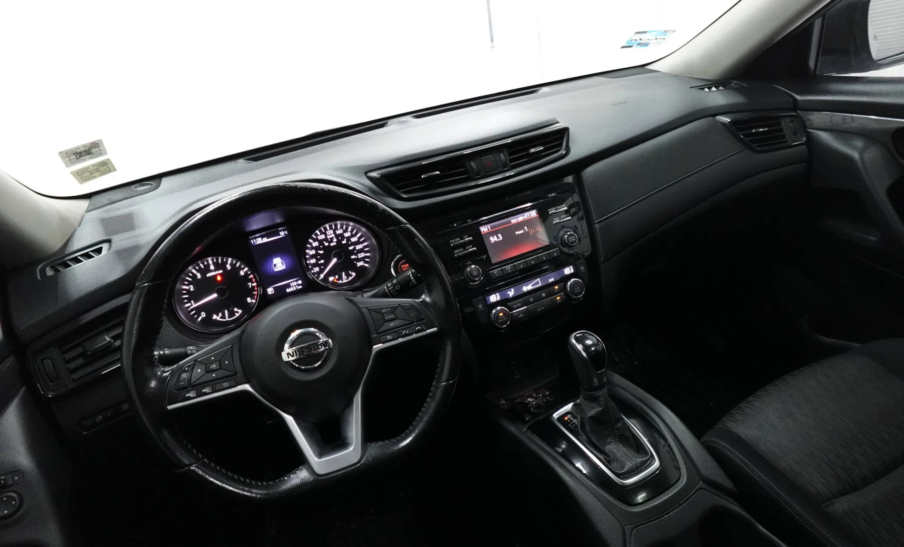 Nissan X-Trail Advance 2020 — interior 2 de 4