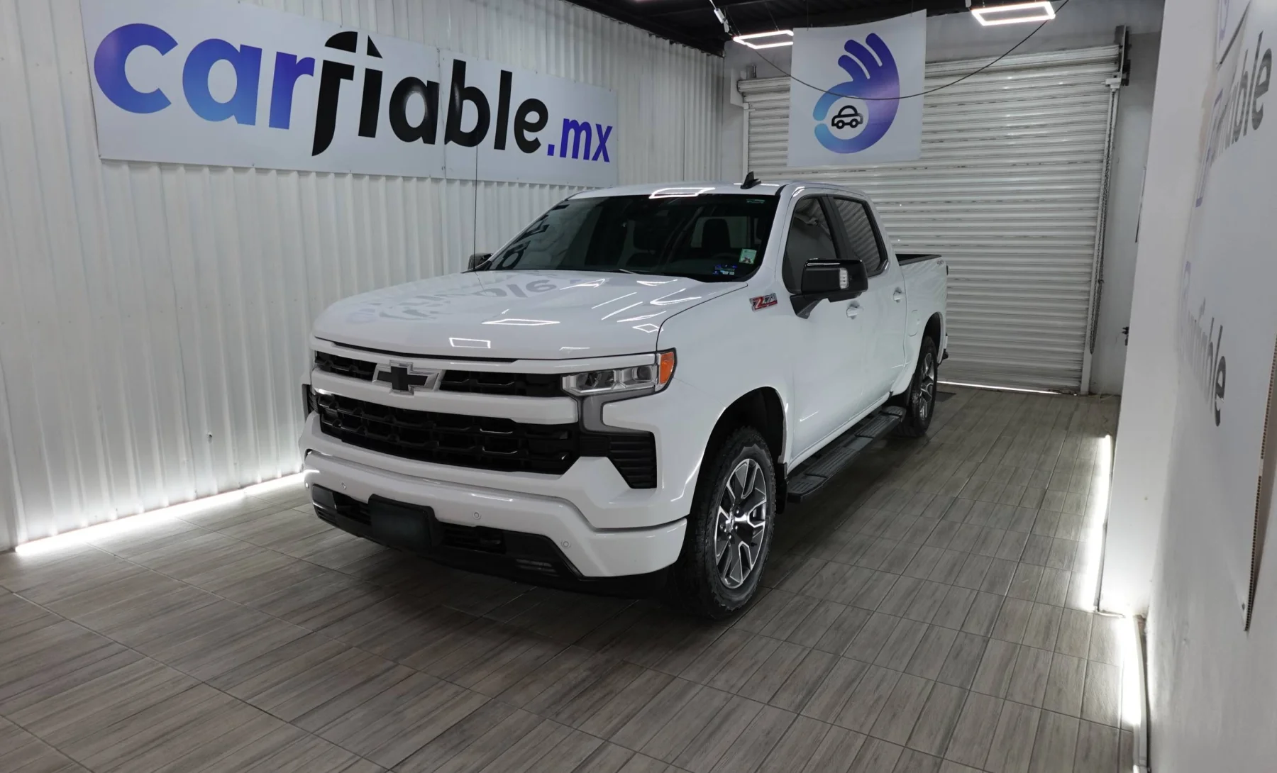 Chevrolet Cheyenne RST 2025 — exterior 1 de 5