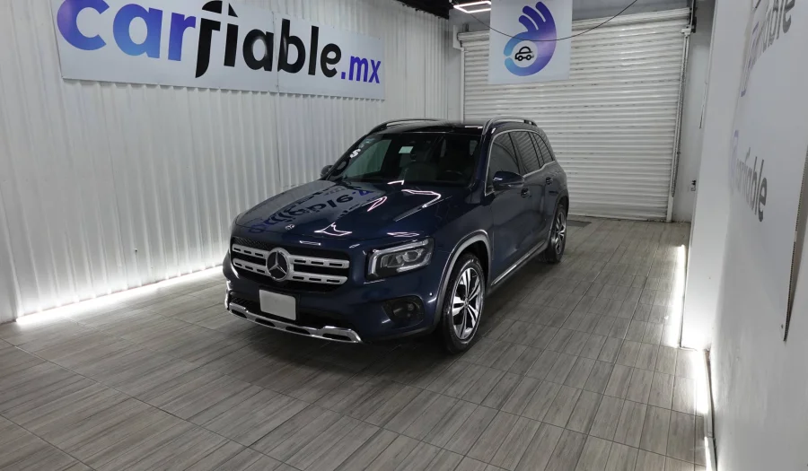 Mercedes-Benz GLB250