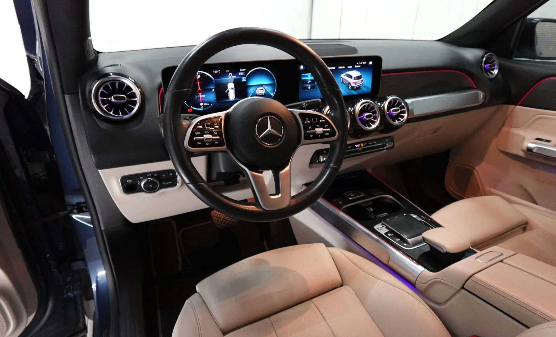 Mercedes-Benz GLB250 4Matic Progressive 2020 — interior 3 de 4