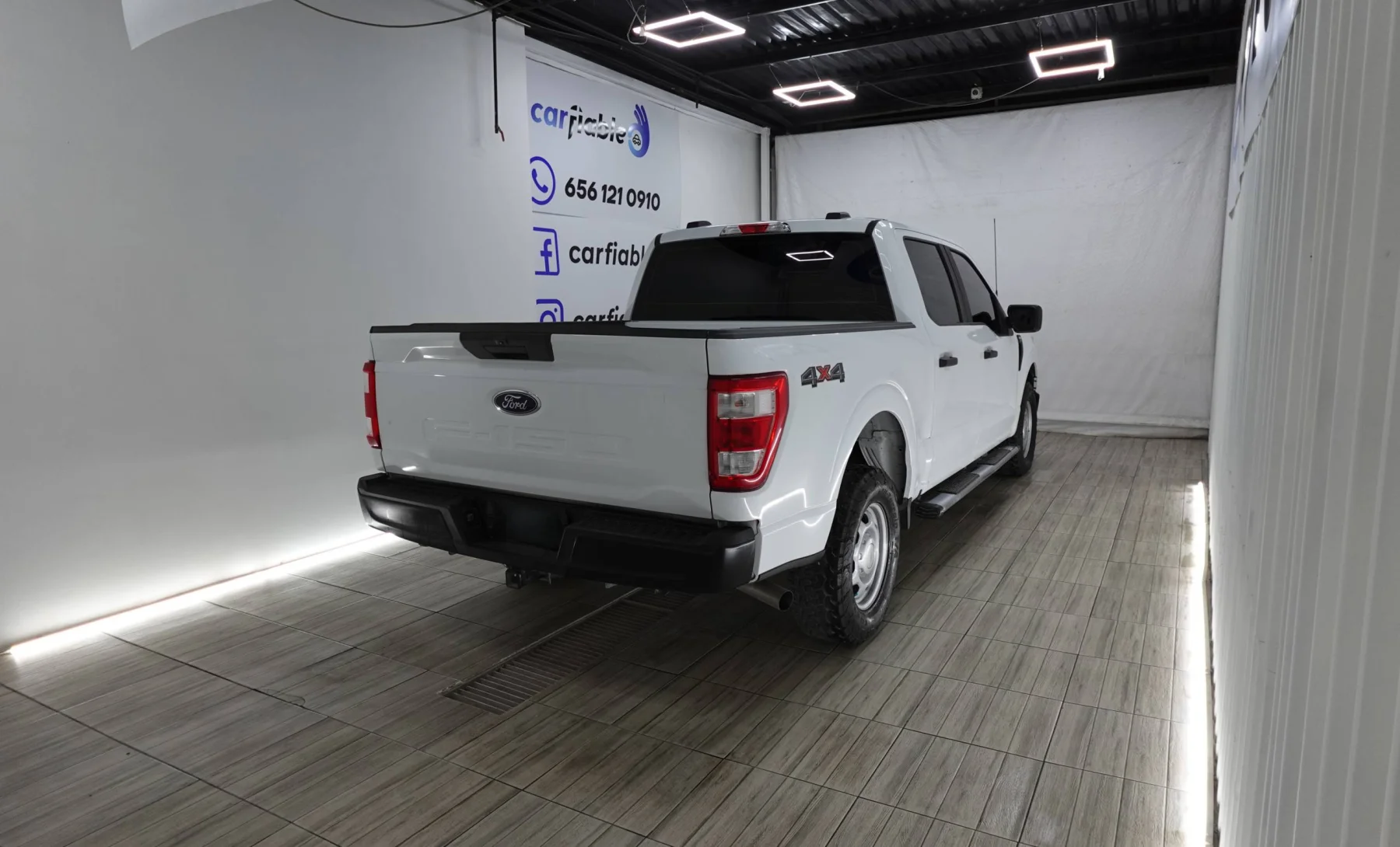 Ford Lobo Lariat 2022 — exterior 4 de 5