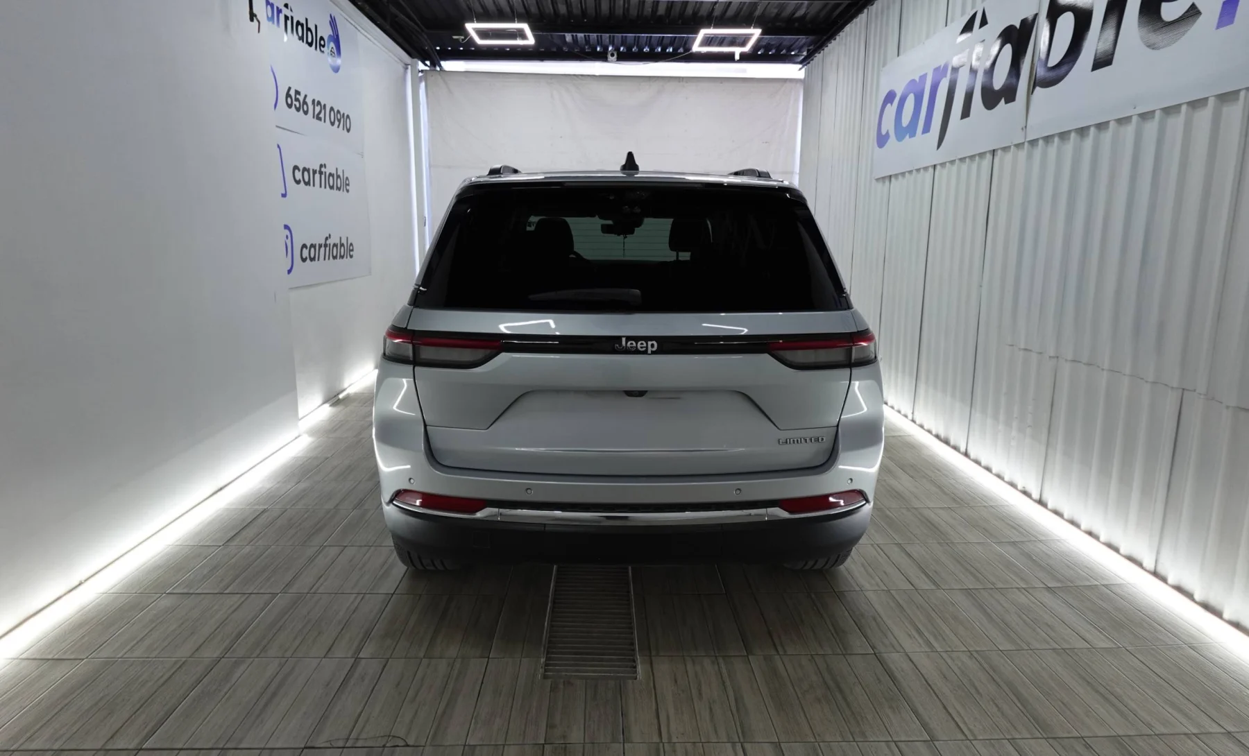 Jeep Grand Cherokee 4xe 2024 — exterior 5 de 5