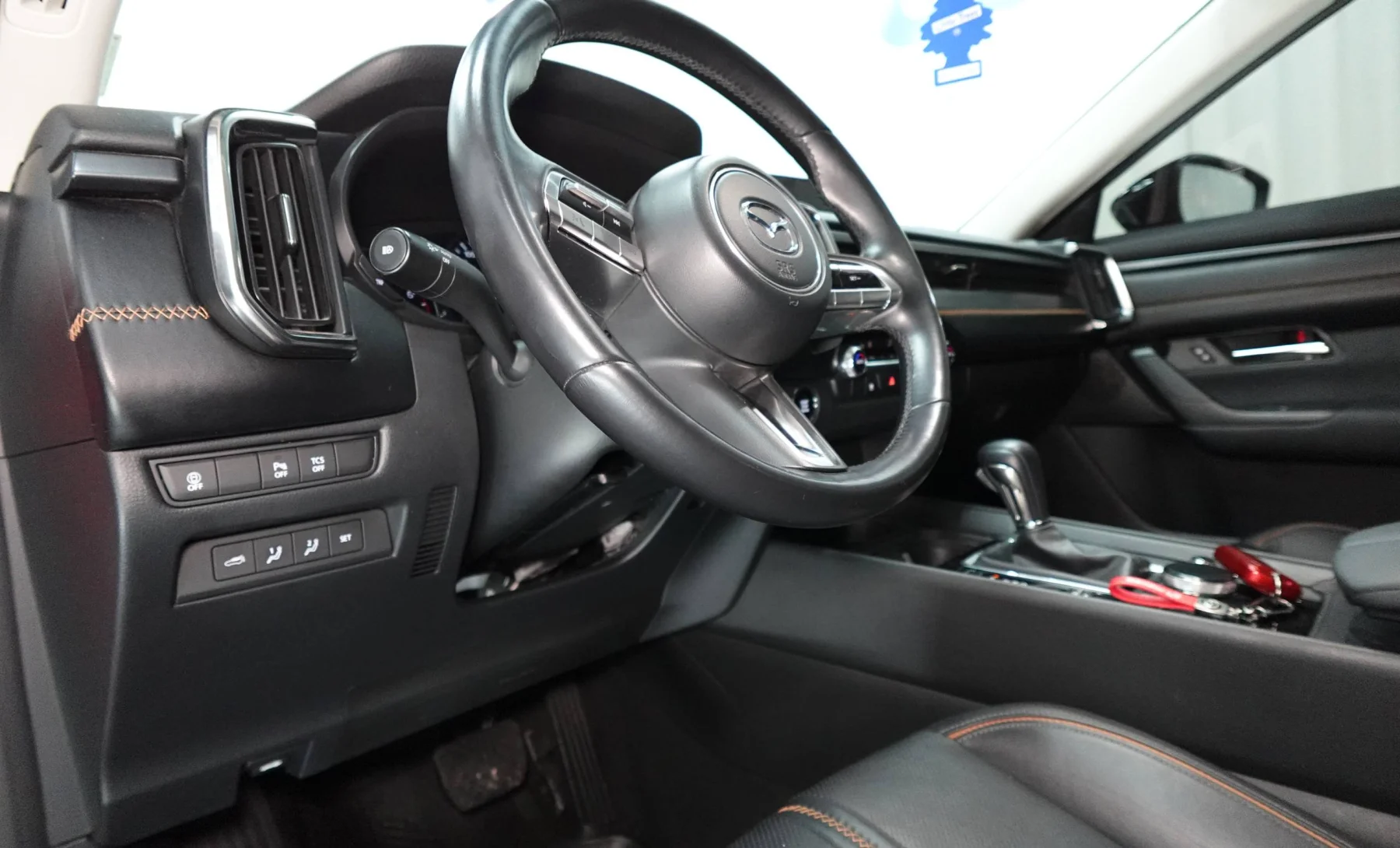 Mazda CX-50 2.5 S 2023 — interior 3 de 4