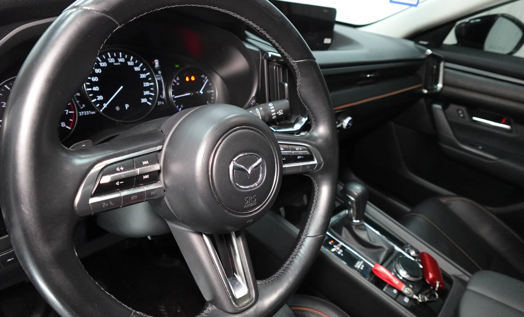 Mazda CX-50 2.5 S 2023 — interior 4 de 4