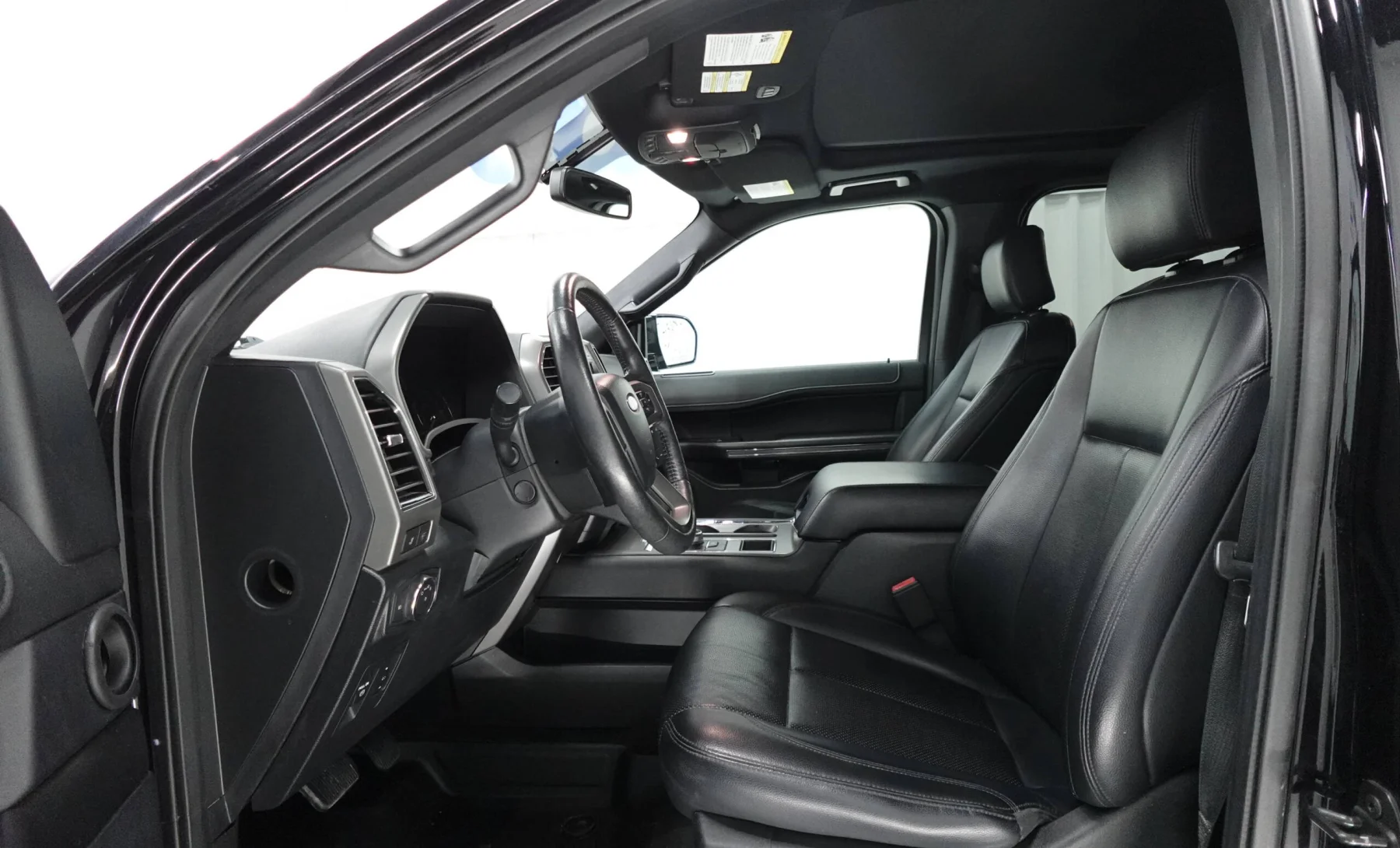 Ford Expedition Limited 2019 — interior 1 de 4