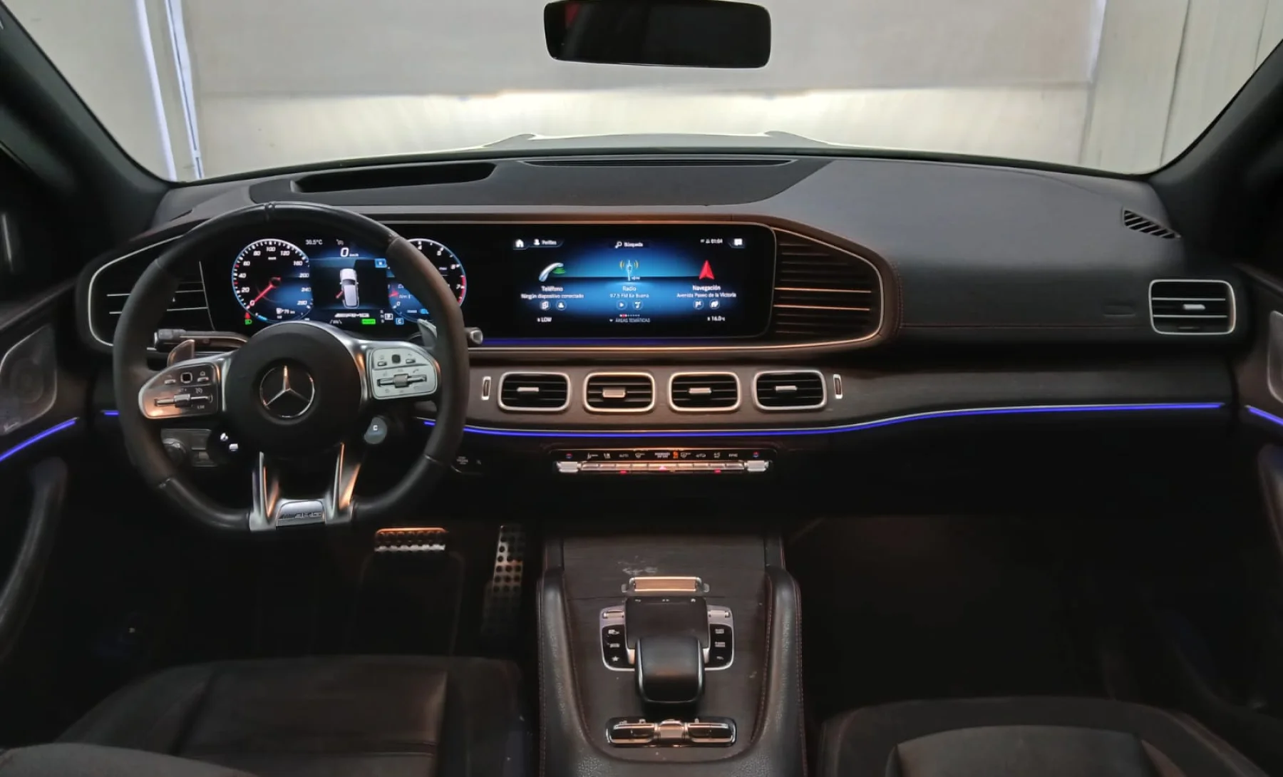 Mercedes-Benz GLE 53  AMG  2021 — interior 4 de 4