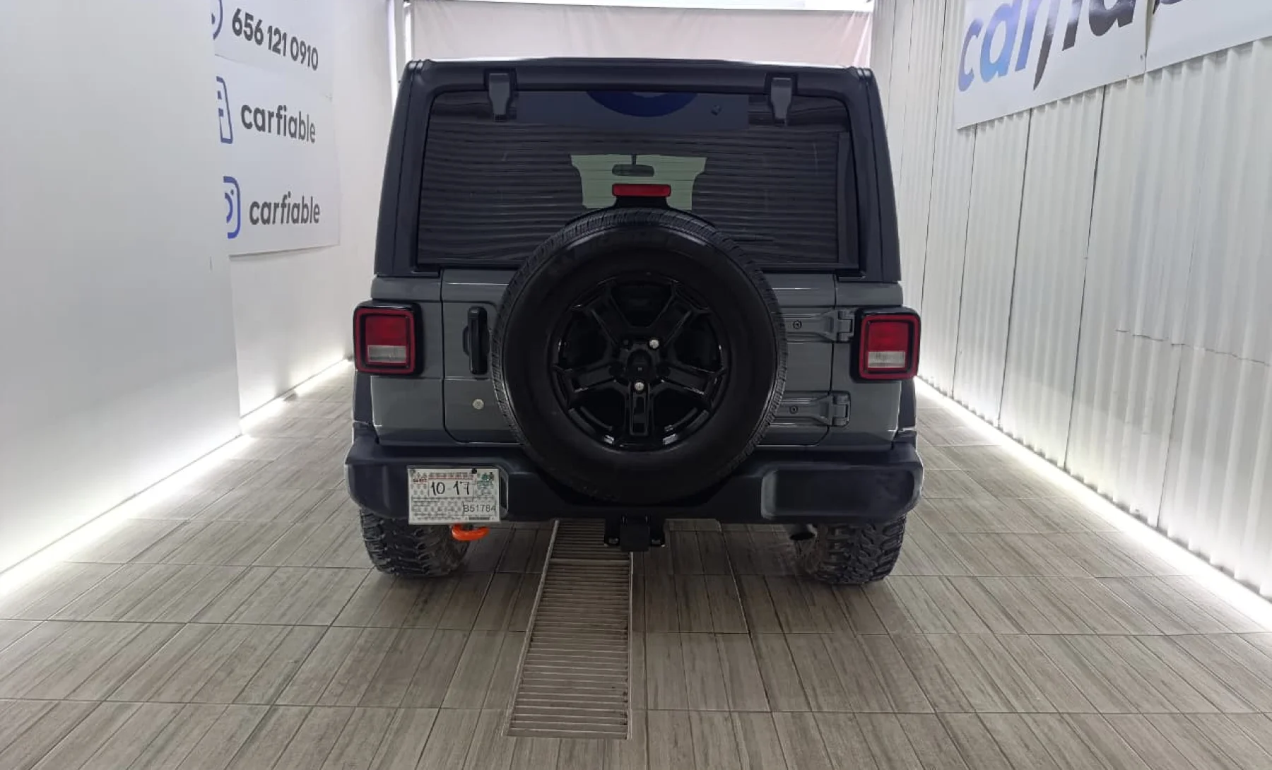 Jeep Wrangler Unlimited Sport 2018 — exterior 5 de 5