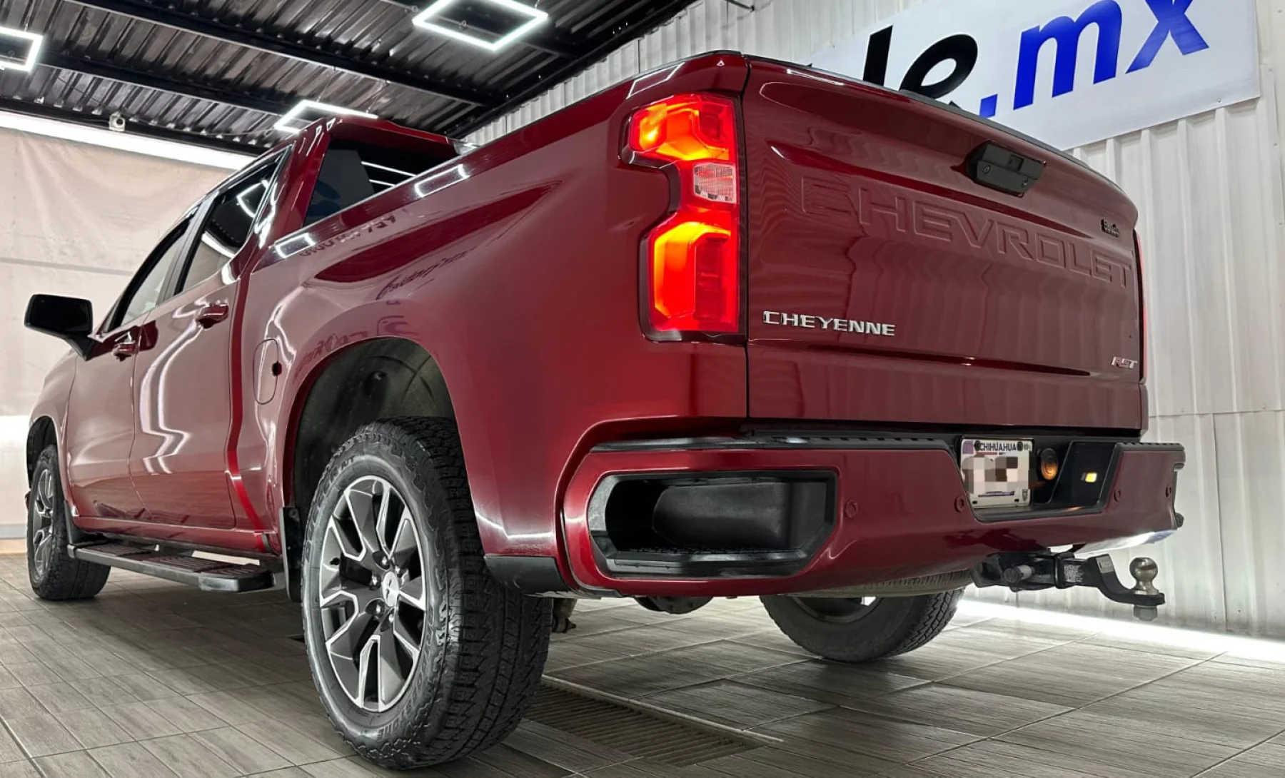 Chevrolet Cheyenne High Country 2021 — interior 1 de 4