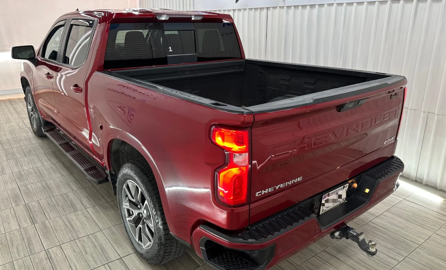 Chevrolet Cheyenne High Country 2021 — interior 2 de 4