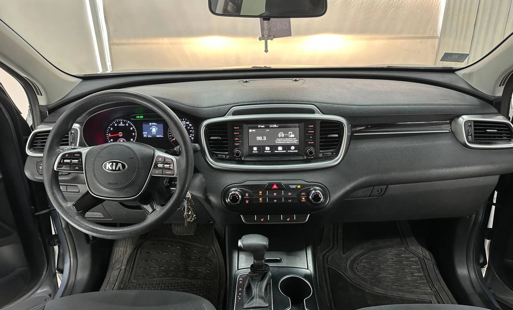 Kia Sorento Black Line 2020 — interior 2 de 4