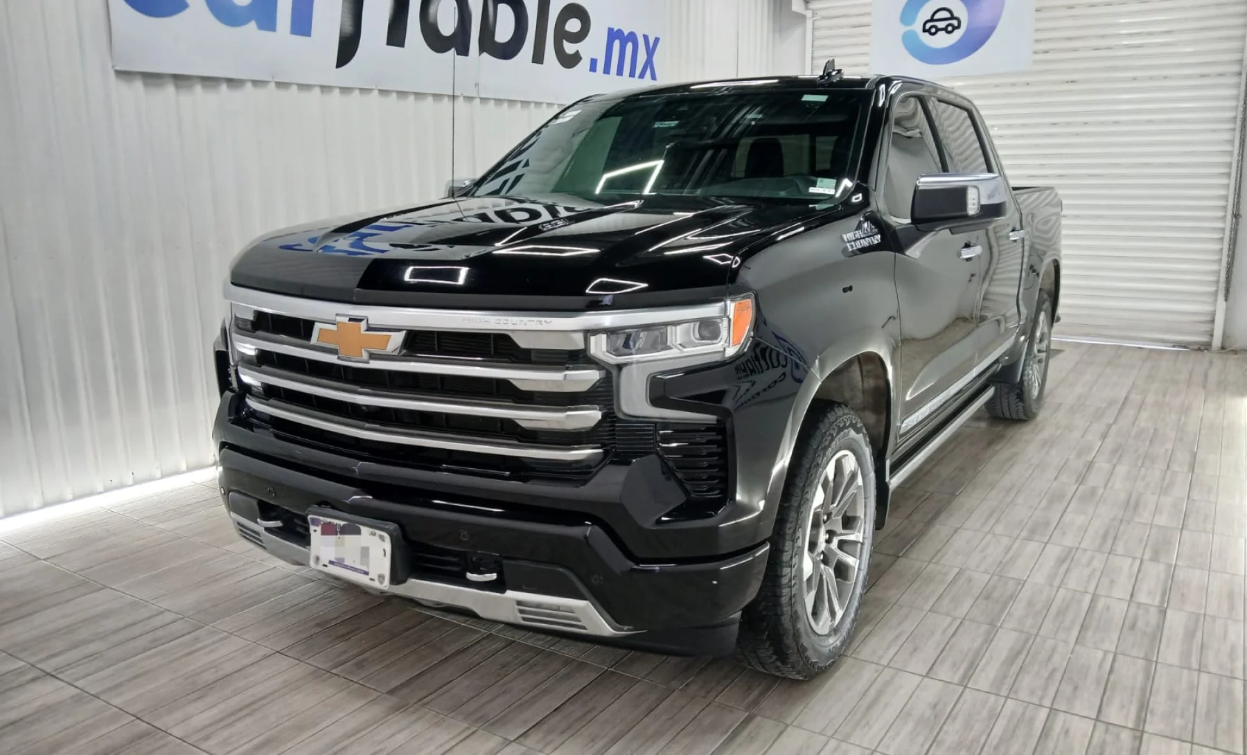 Chevrolet Cheyenne High Country 2023 — exterior 1 de 5