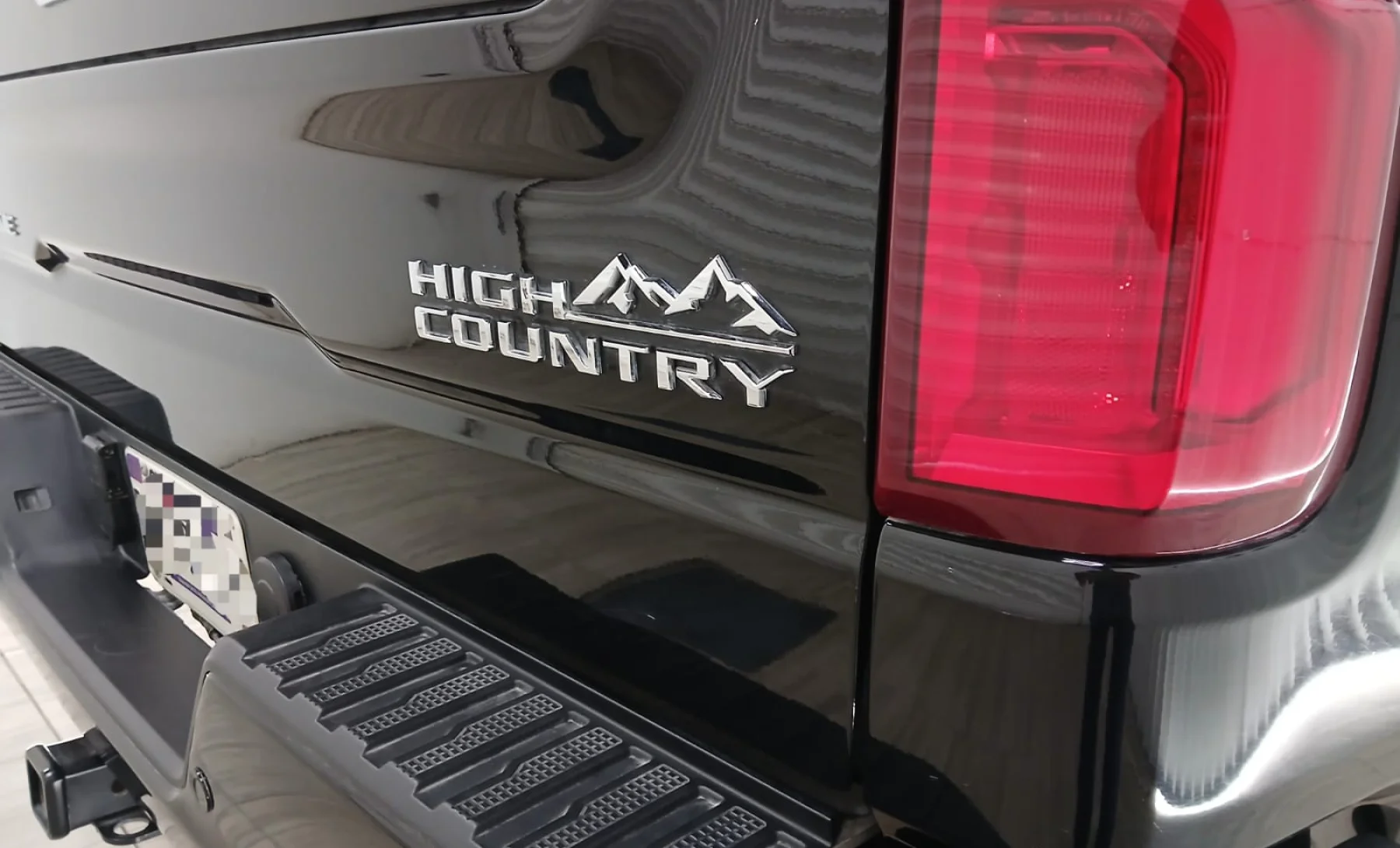 Chevrolet Cheyenne High Country 2023 — interior 1 de 4
