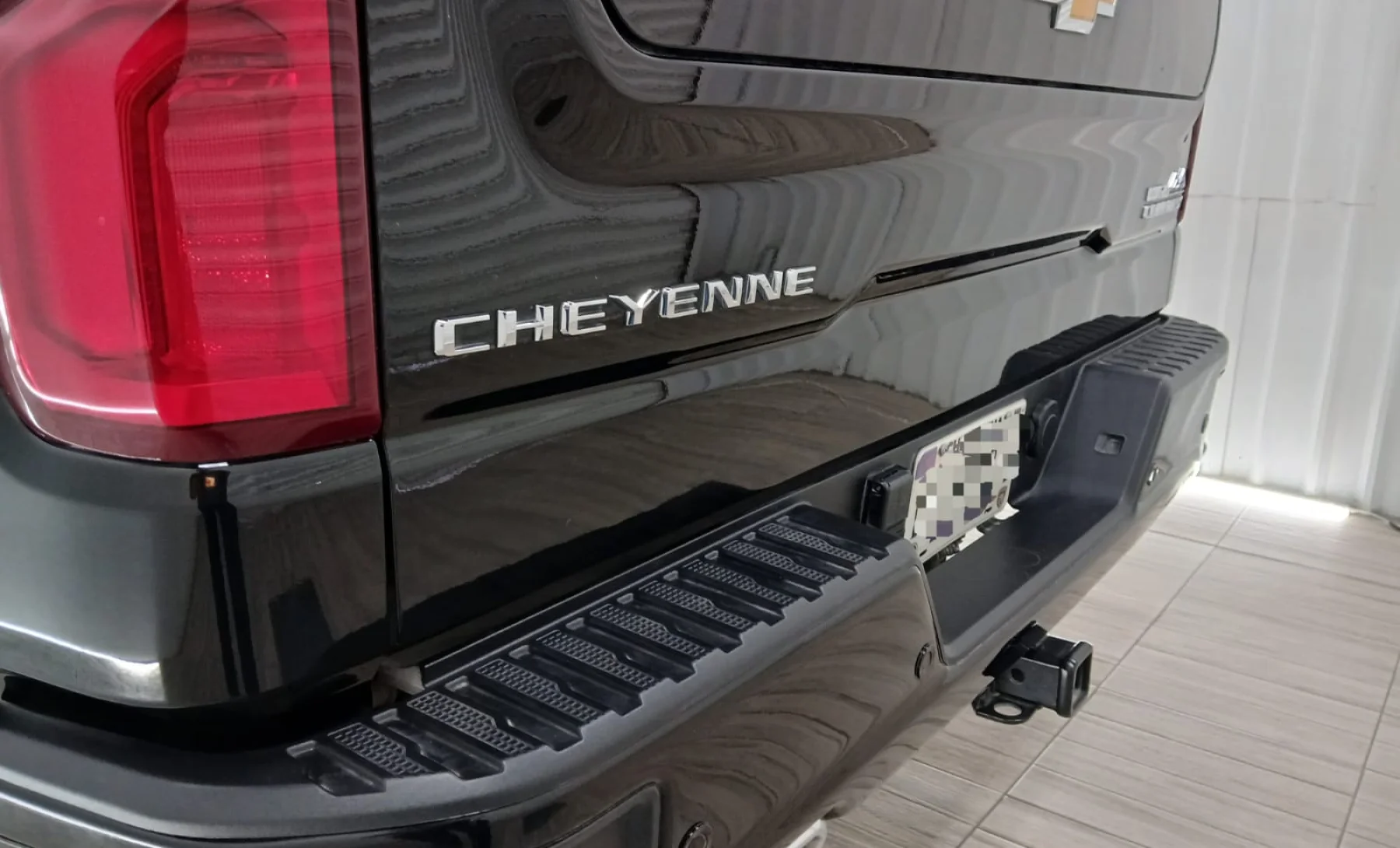 Chevrolet Cheyenne High Country 2023 — interior 3 de 4