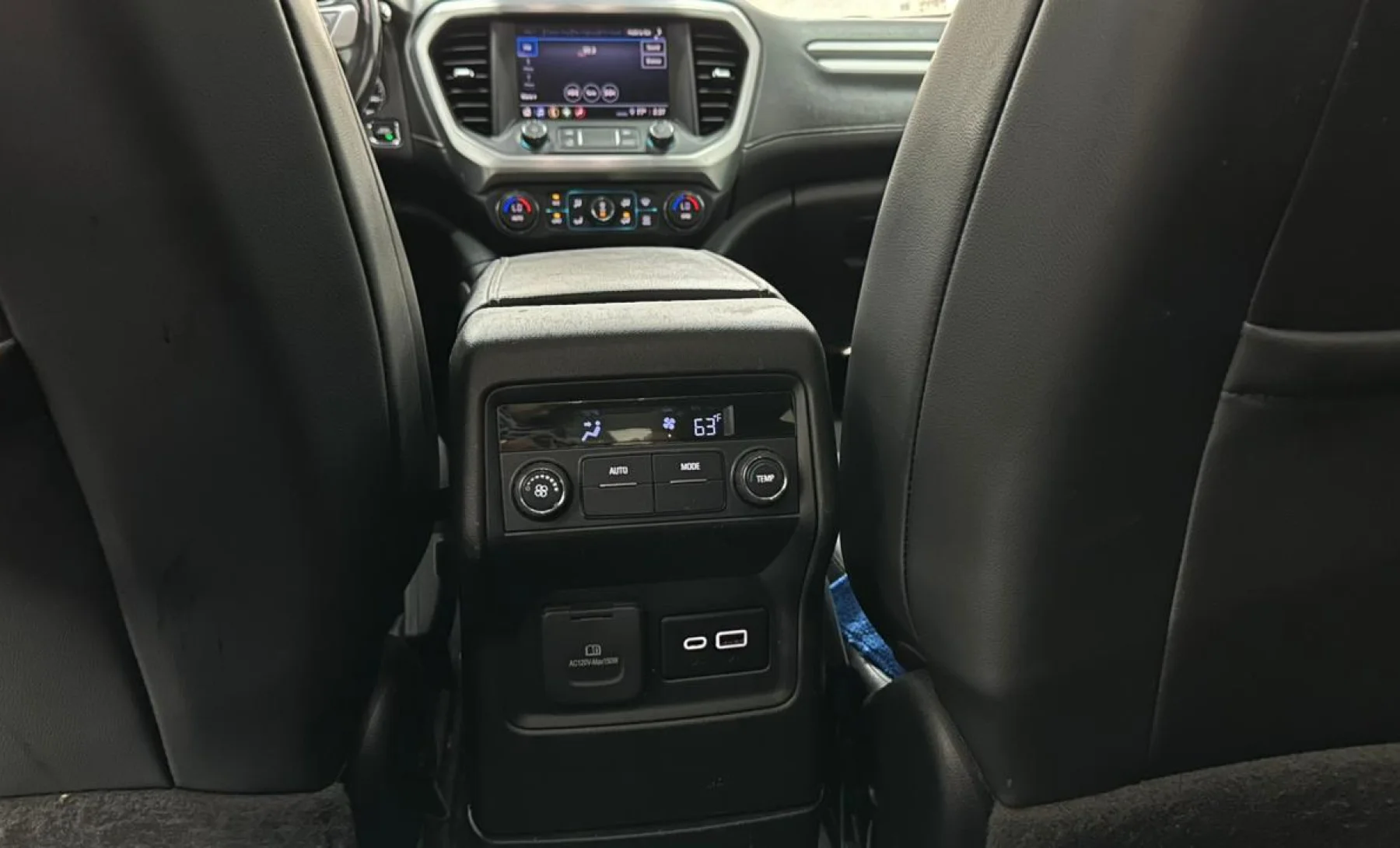 GMC Acadia AT4 2020 — interior 3 de 4