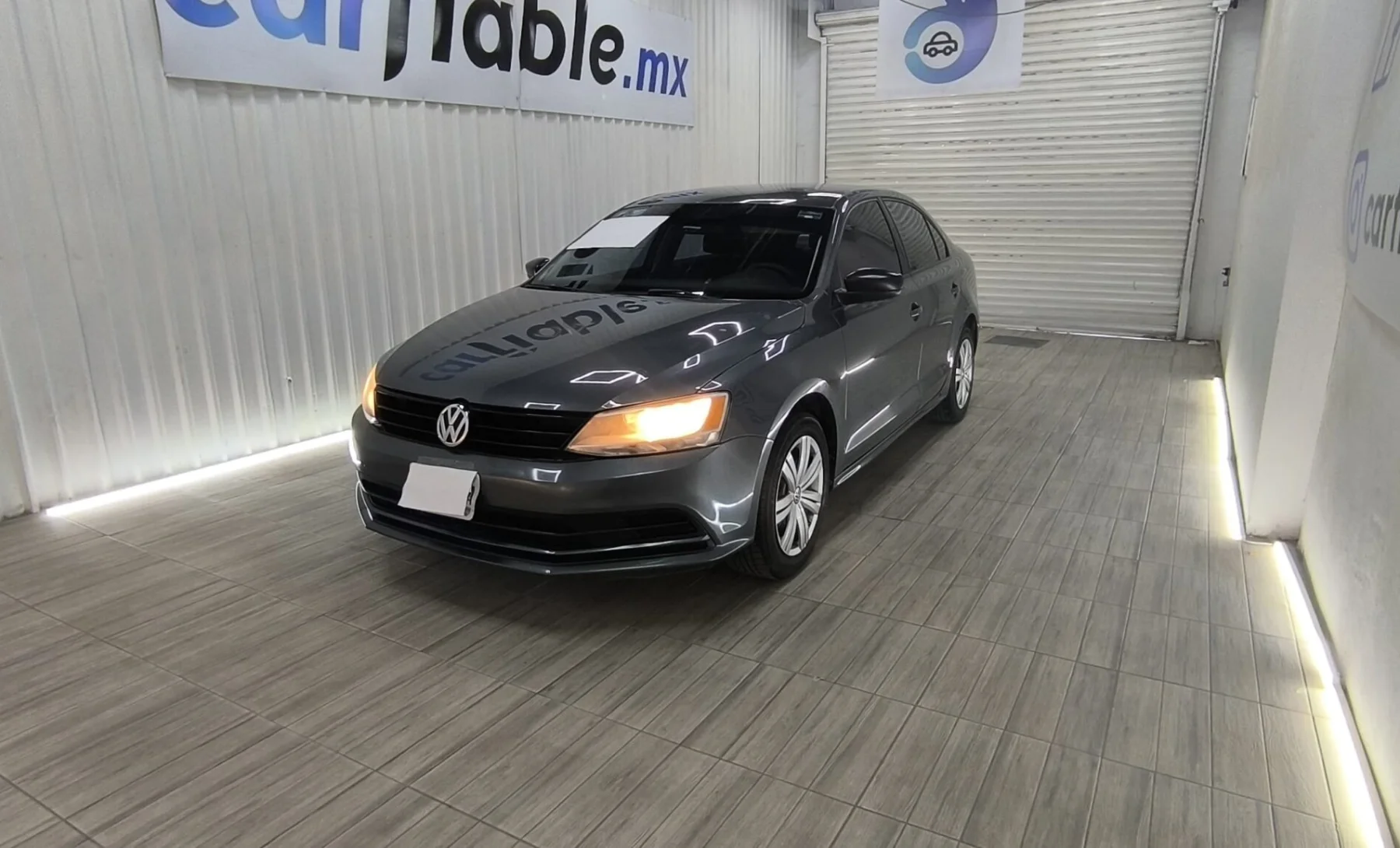 Volkswagen Jetta Base 2017 — exterior 1 de 5
