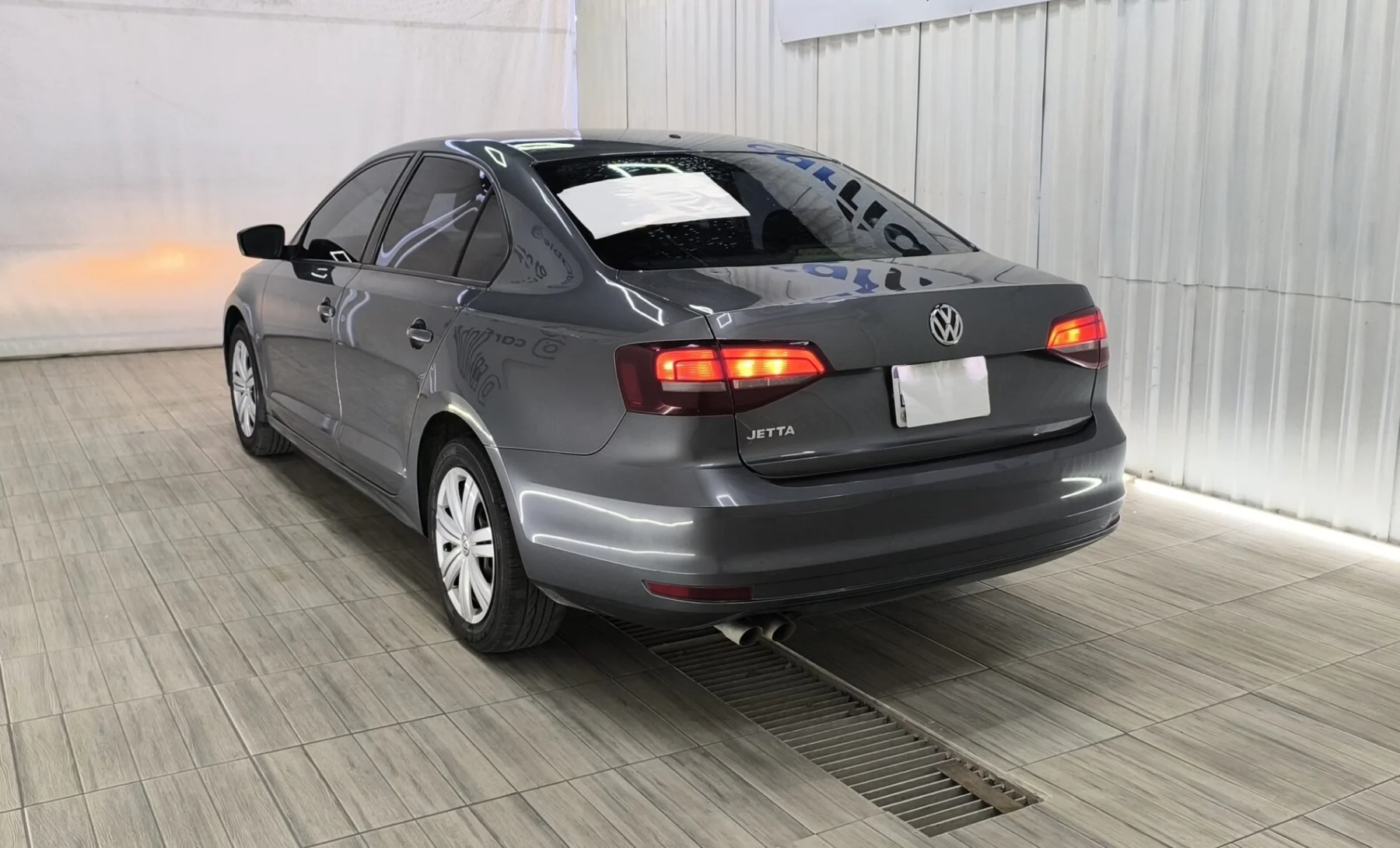 Volkswagen Jetta Base 2017 — interior 2 de 4