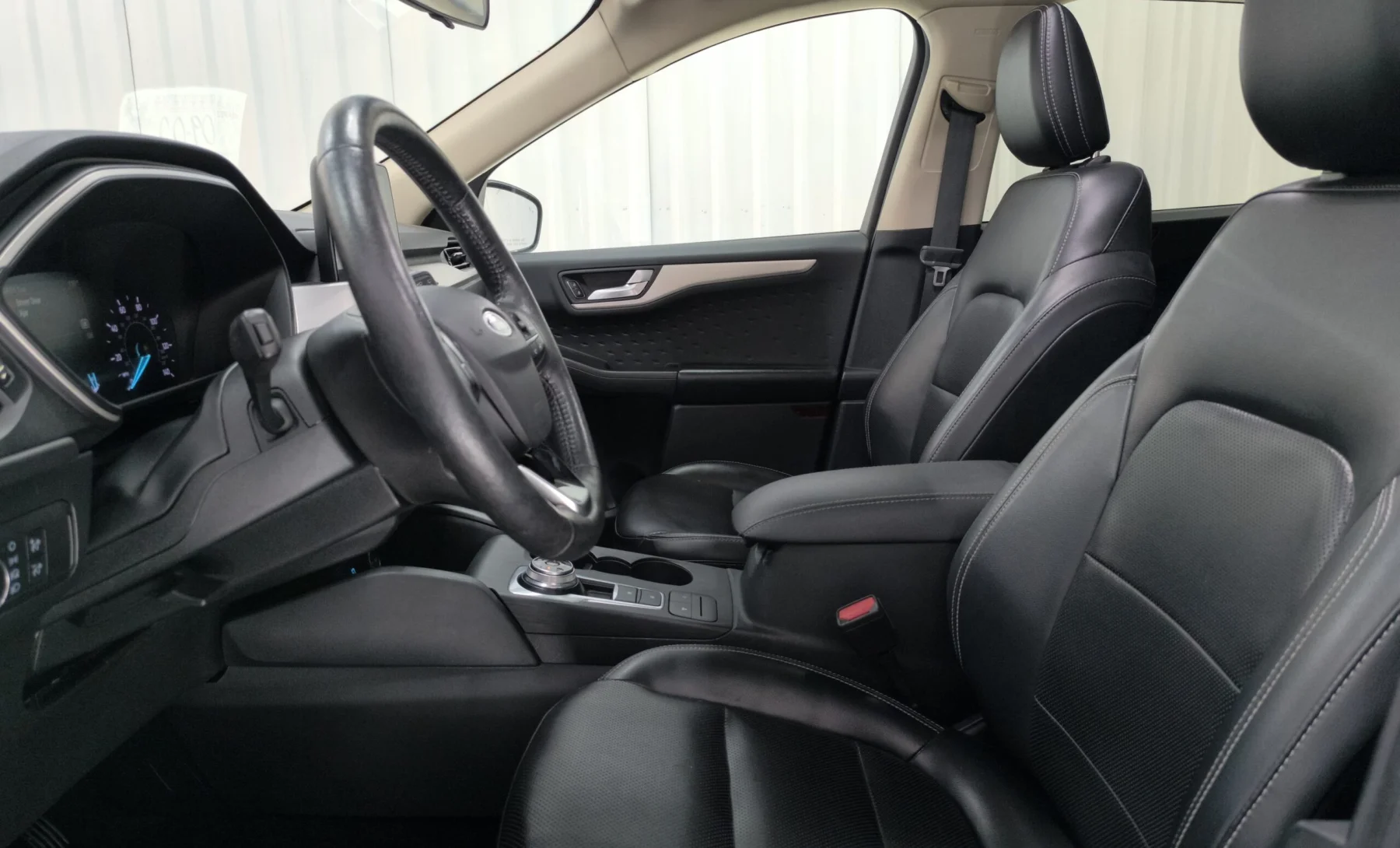 Ford Escape S 2020 — interior 2 de 4
