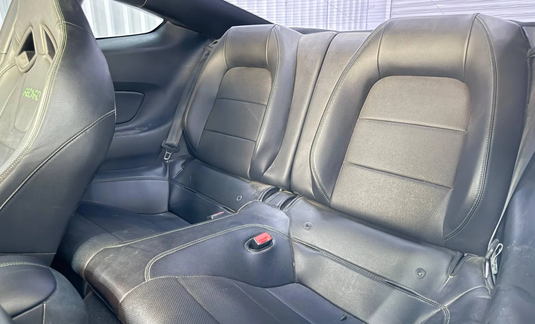 Ford Mustang Bullitt 2019 — interior 2 de 4