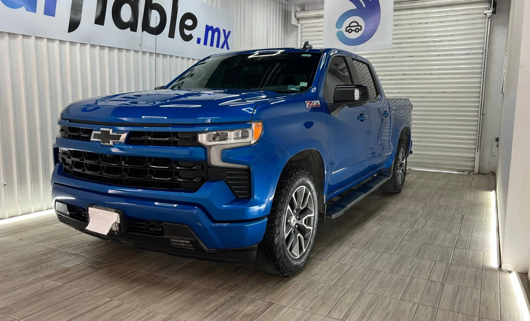Chevrolet Cheyenne High Country 2023 — exterior 1 de 5