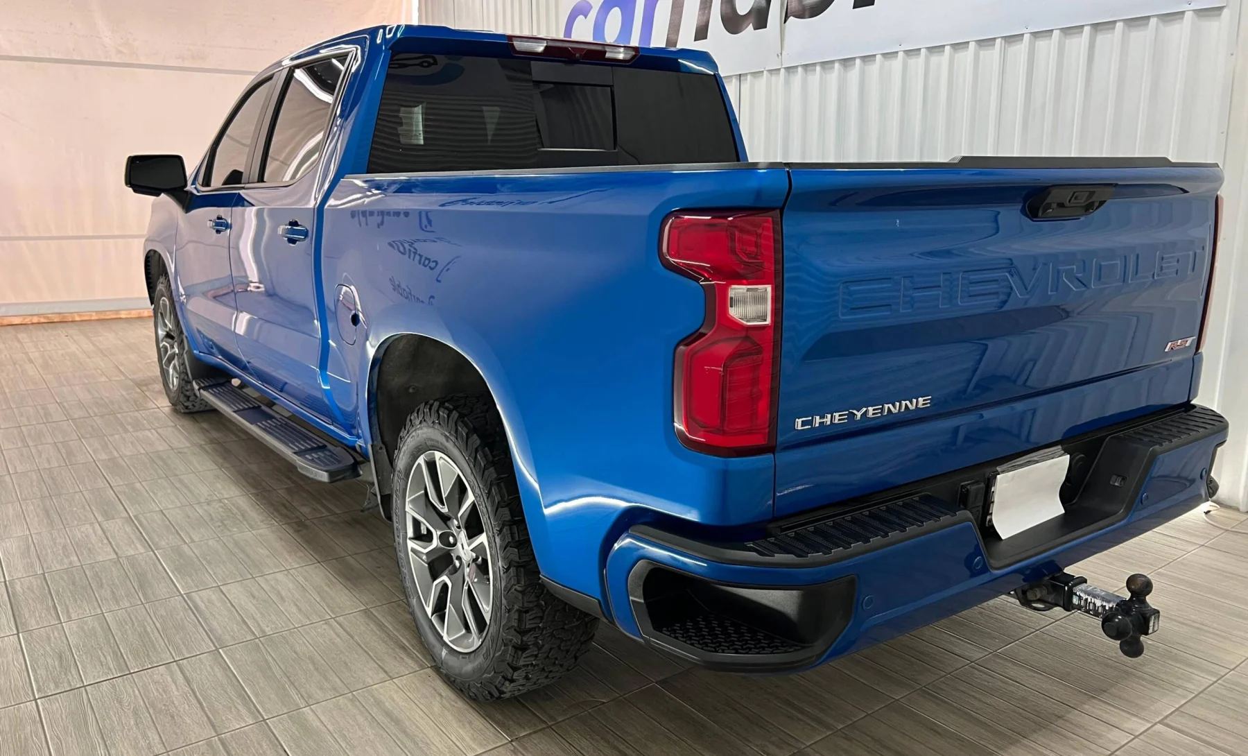 Chevrolet Cheyenne High Country 2023 — interior 1 de 4