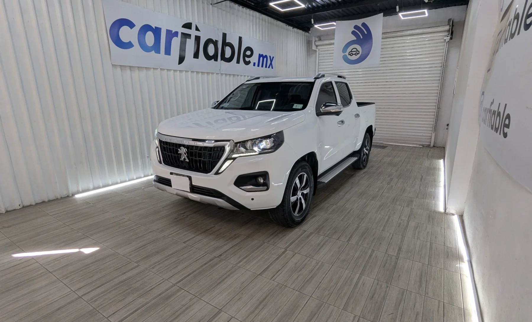 Peugeot 2008 Active 2022 — exterior 2 de 5