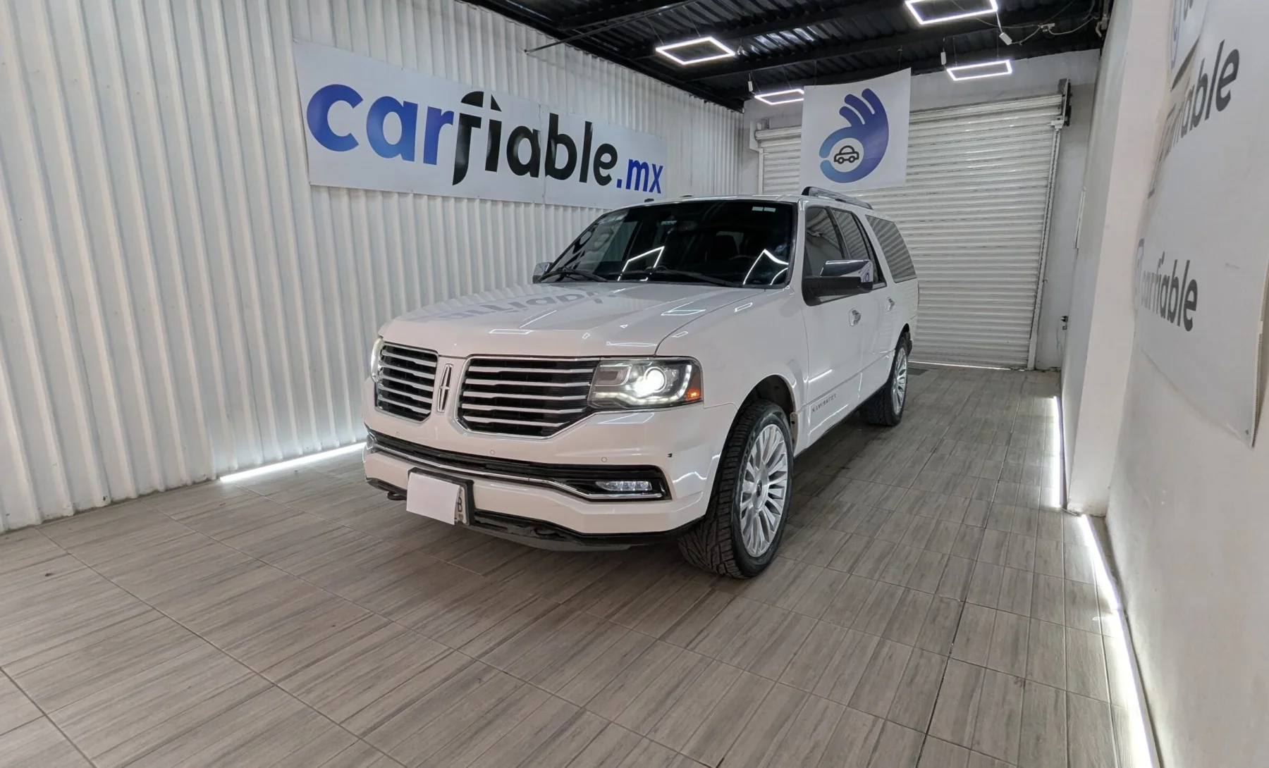 Lincoln Navigator Base 2016 — exterior 2 de 5