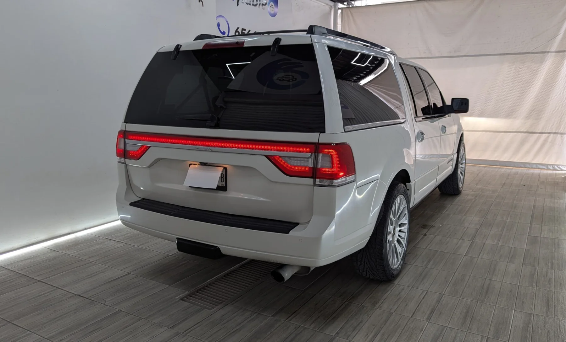 Lincoln Navigator Base 2016 — exterior 5 de 5